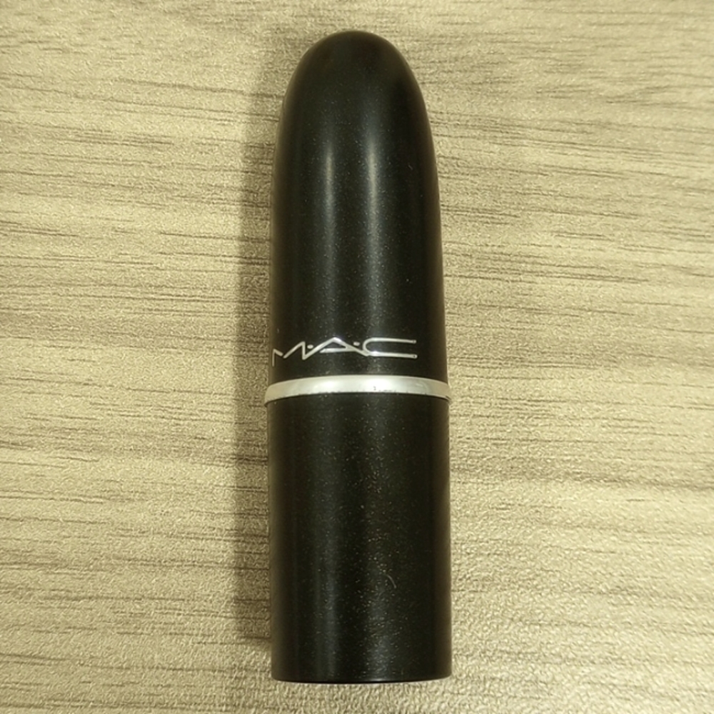 M.A.C Satin Lipstick Mini